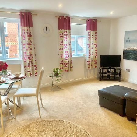 Lahnstein Court Apartment Kettering Luaran gambar