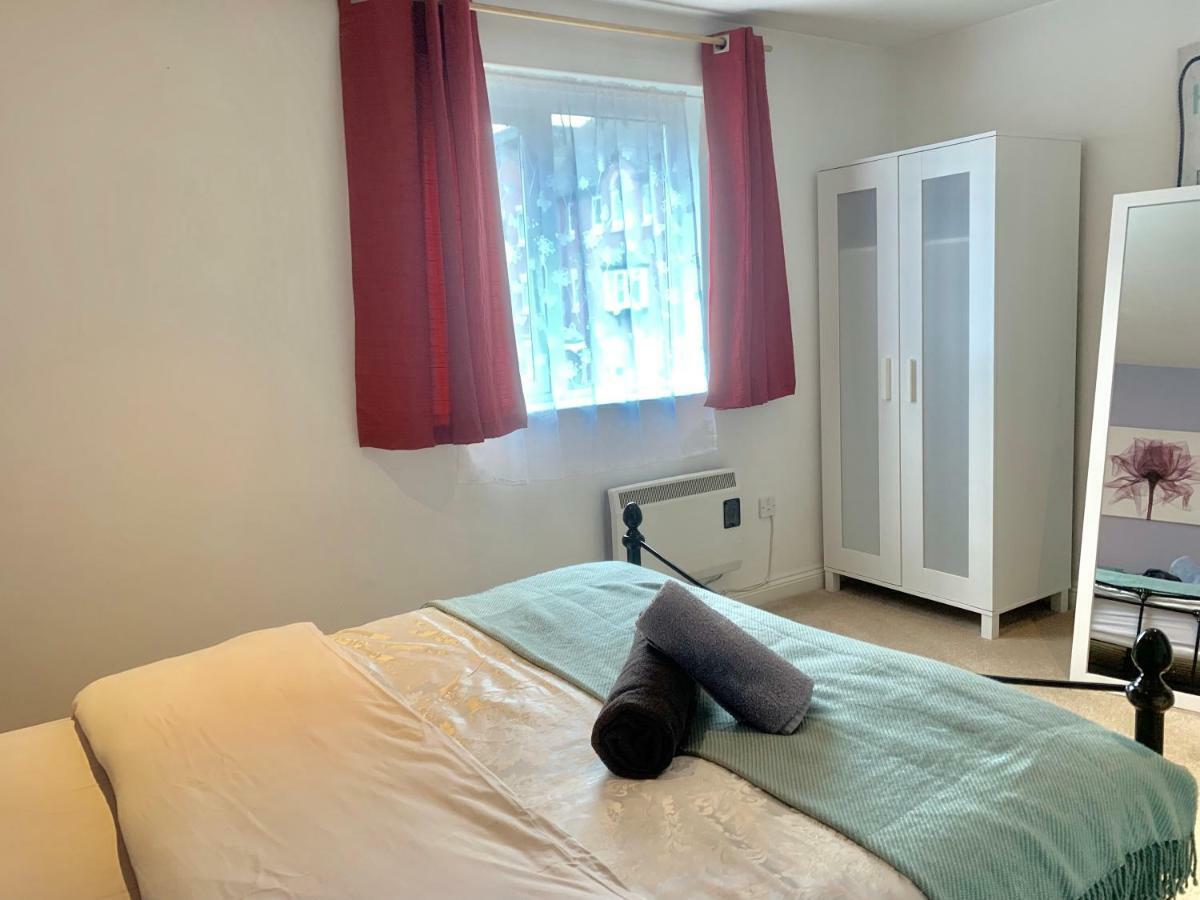 Lahnstein Court Apartment Kettering Luaran gambar